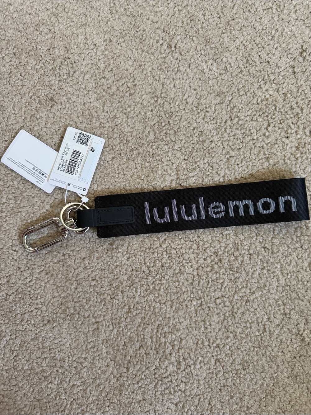 NWT Lululemon athletica Black Keychain Wristlet with Gray Logo Never Lost - Picture 2 of 5